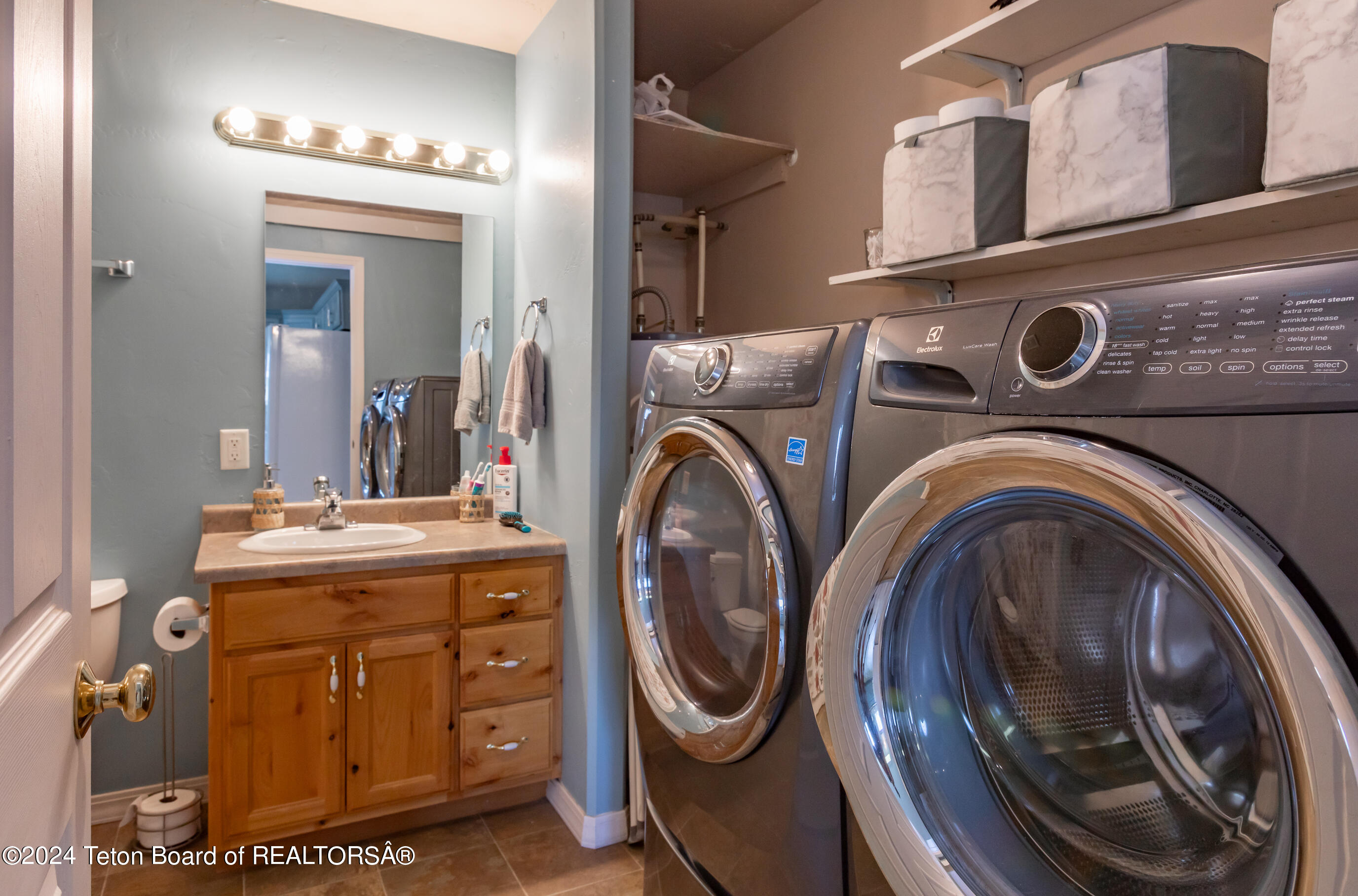 153 ALPINE Drive Unit: B