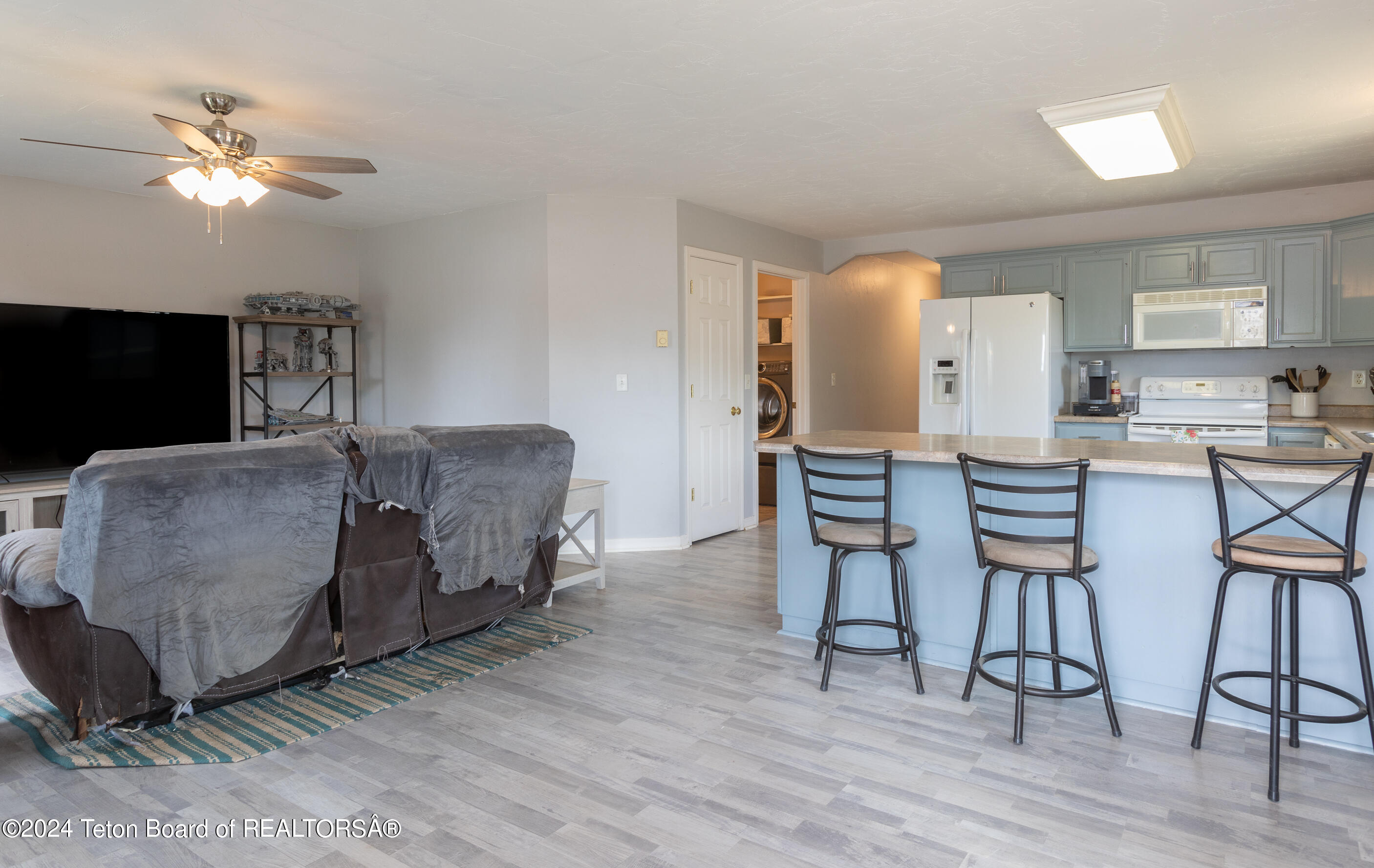 153 ALPINE Drive Unit: B