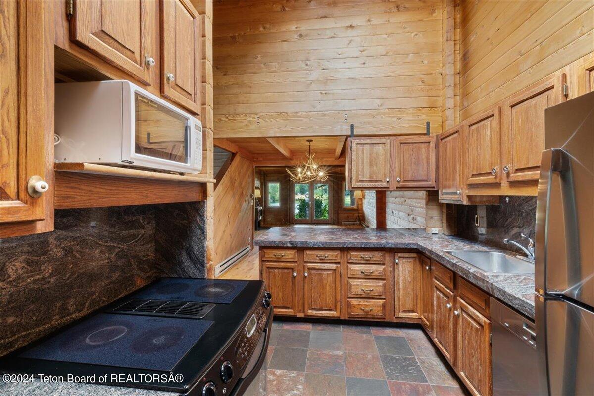 1655 W BIG TRAIL Drive, 303