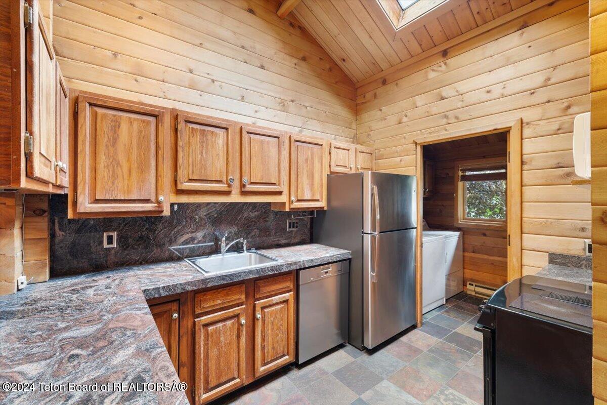 1655 W BIG TRAIL Drive, 303