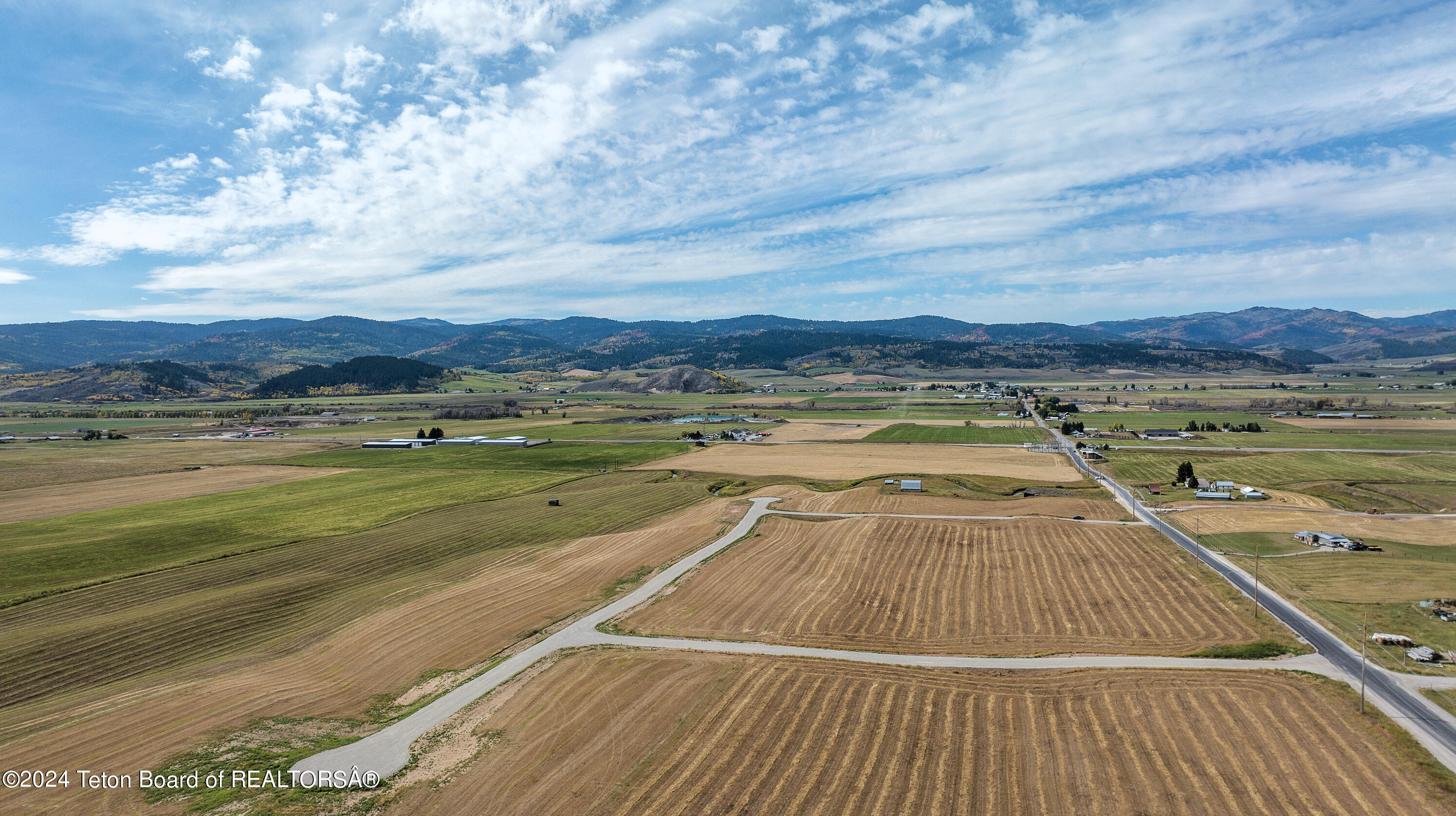 LOT 4 DICK CASULL Loop