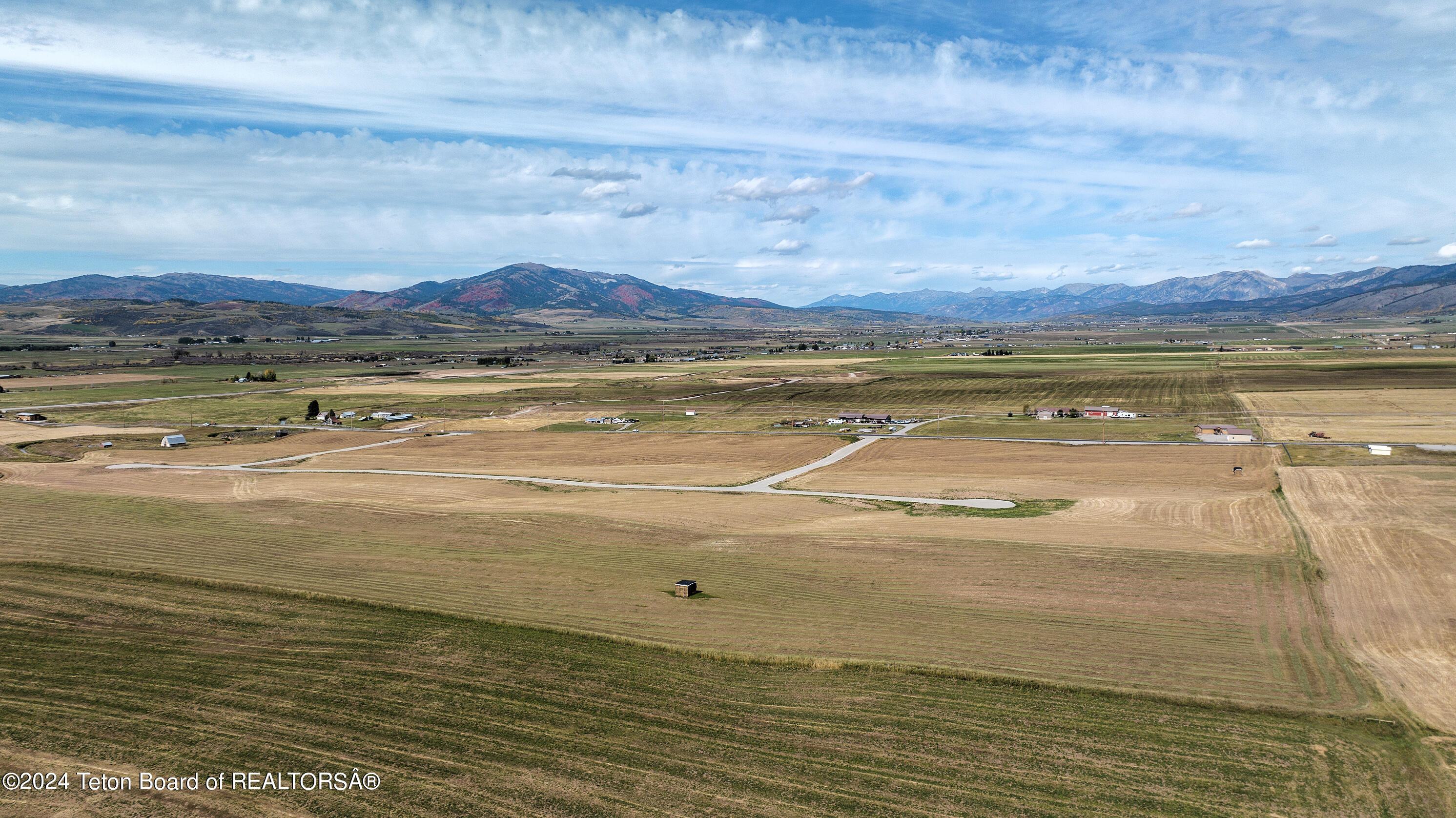 LOT 4 DICK CASULL Loop