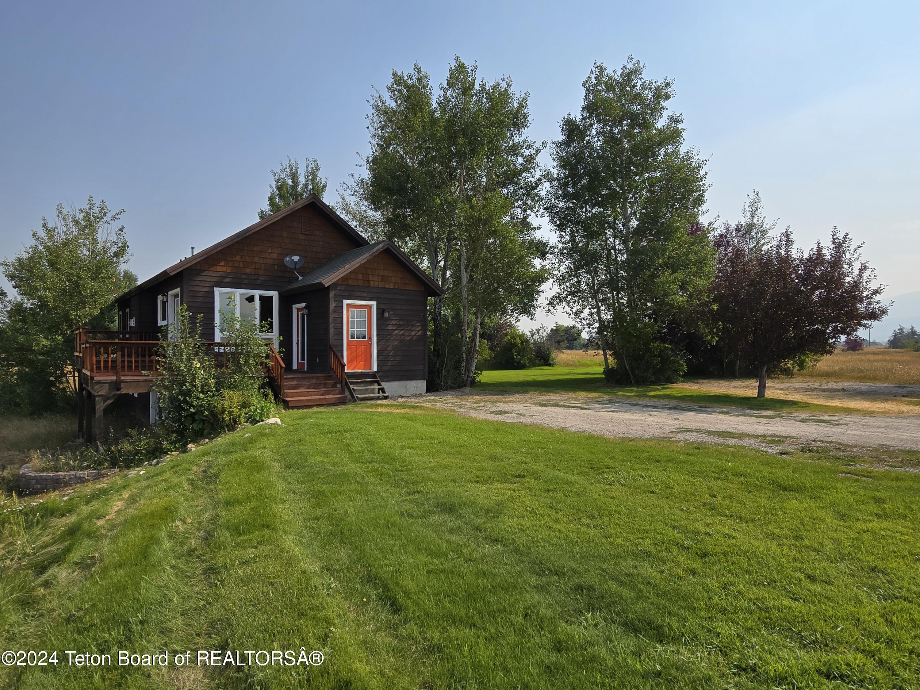 1946 AUTUMN GLEN Circle