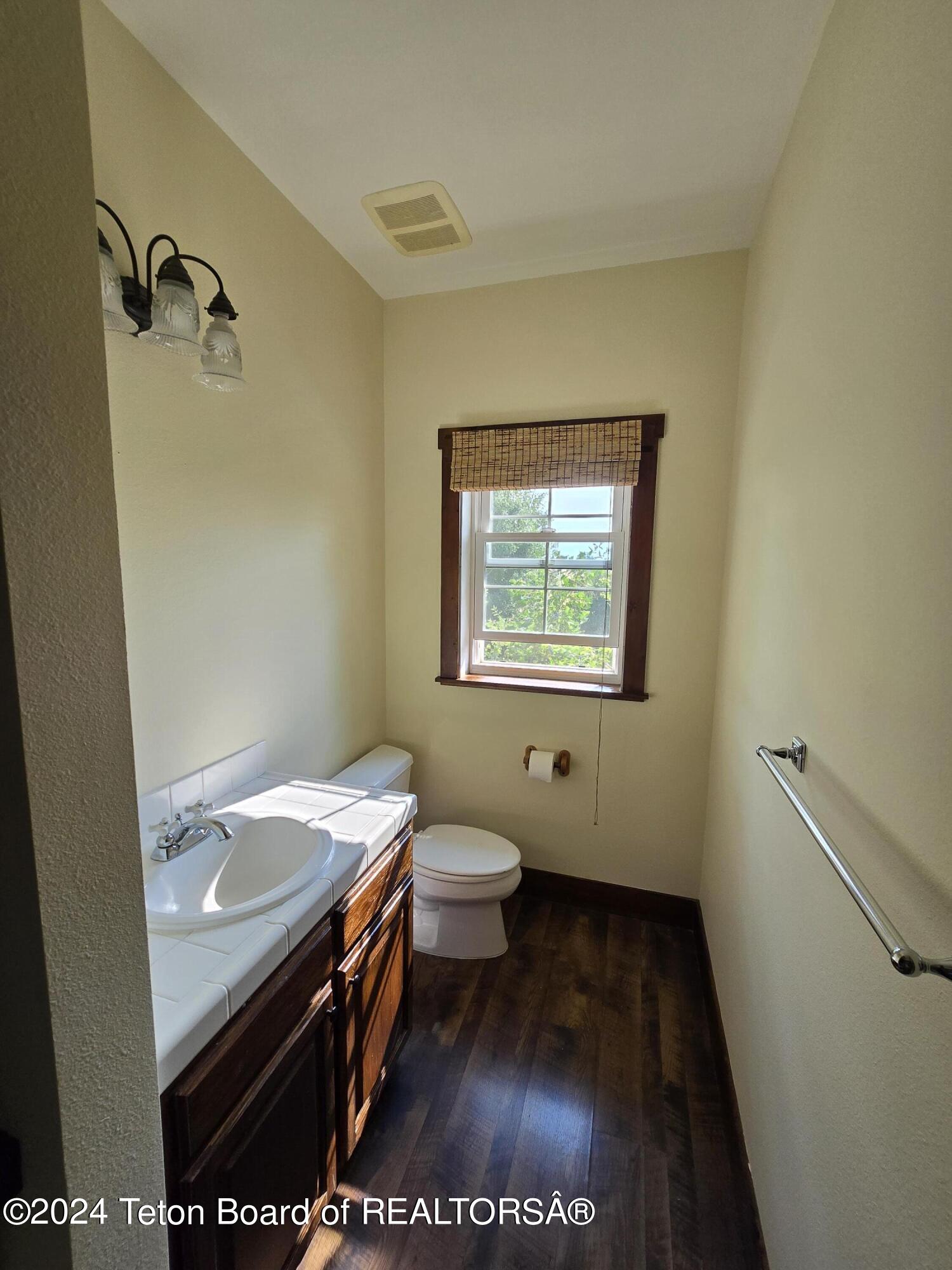 1946 AUTUMN GLEN Circle