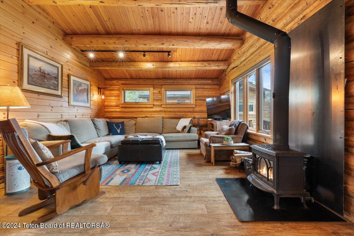 6455 N SNAKE RIVER RANCH Road