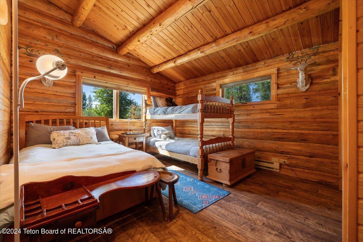 6455 N SNAKE RIVER RANCH Road