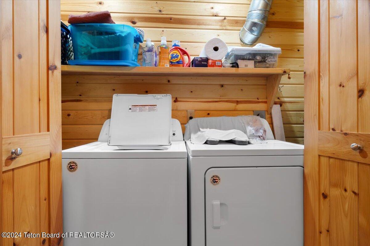 6455 N SNAKE RIVER RANCH Road