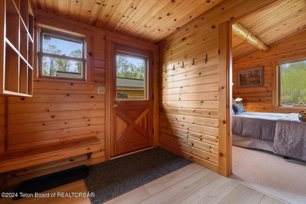 6455 N SNAKE RIVER RANCH Road