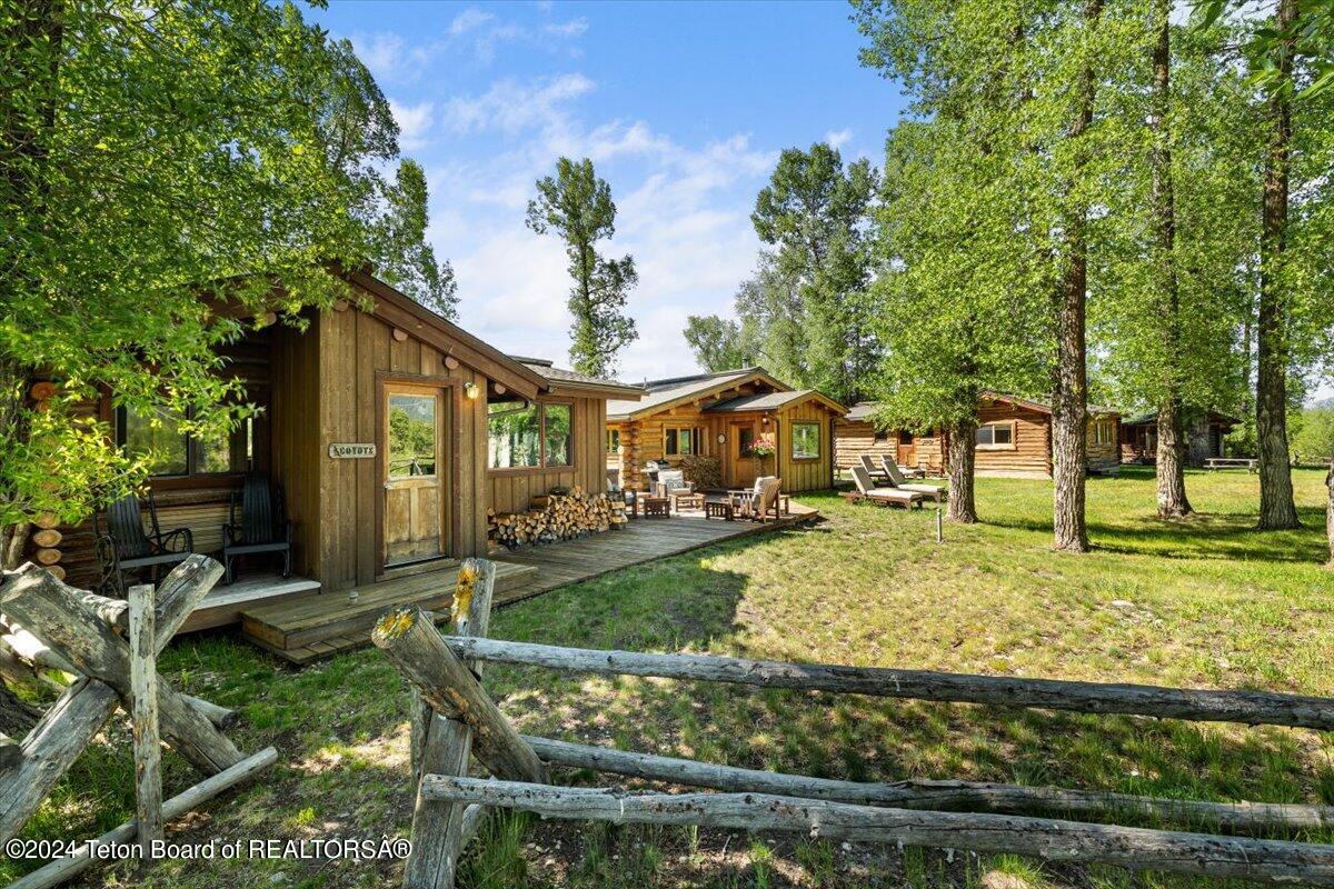 6455 N SNAKE RIVER RANCH Road