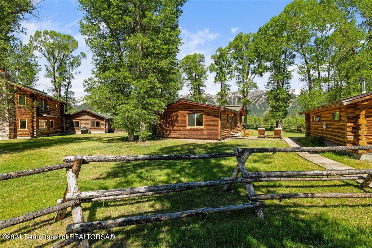 6455 N SNAKE RIVER RANCH Road