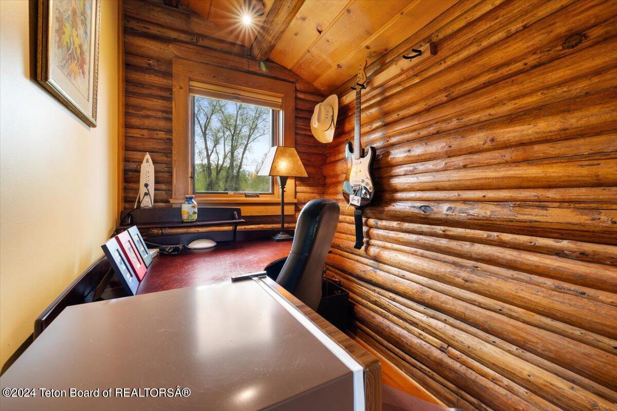 6455 N SNAKE RIVER RANCH Road