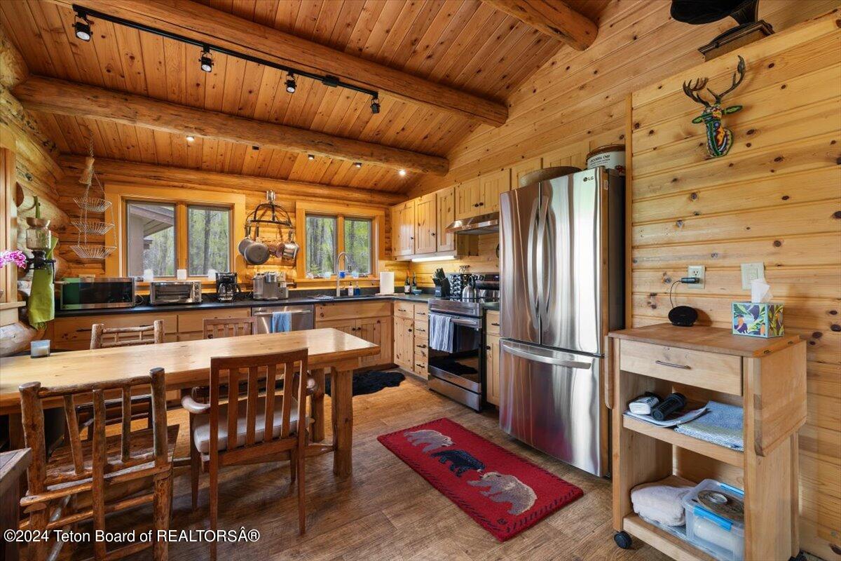 6455 N SNAKE RIVER RANCH Road