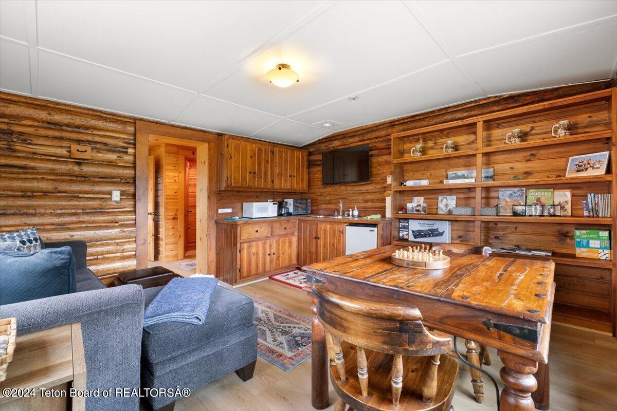 6455 N SNAKE RIVER RANCH Road