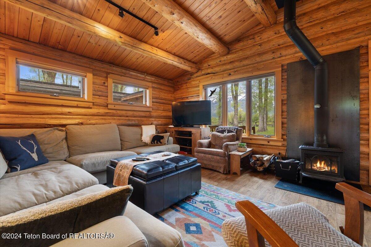 6455 N SNAKE RIVER RANCH Road