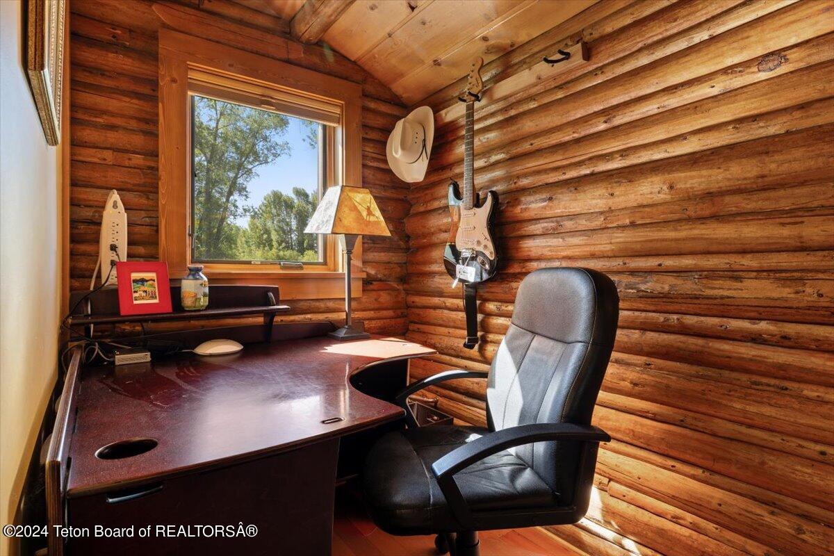 6455 N SNAKE RIVER RANCH Road