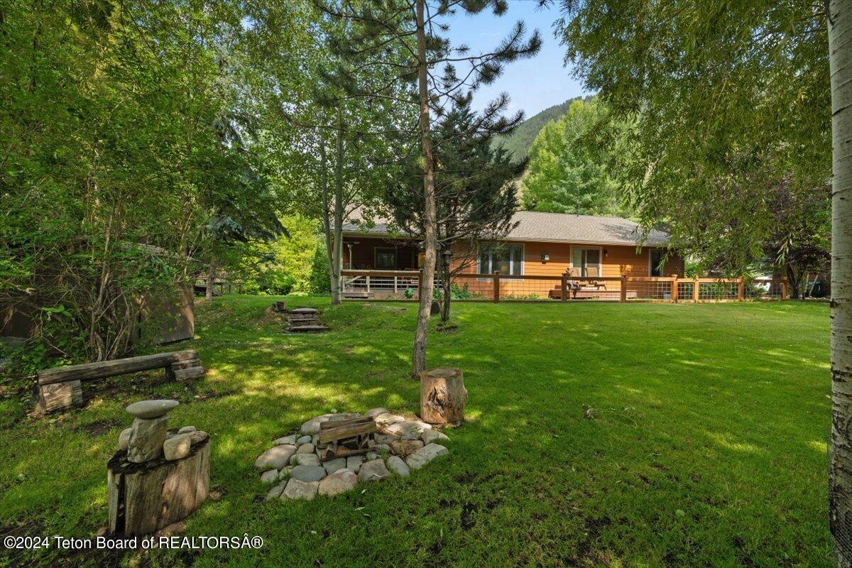 2044 HIDDEN RANCH Loop