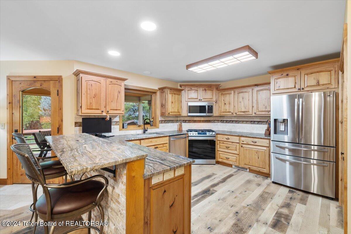 2044 HIDDEN RANCH Loop