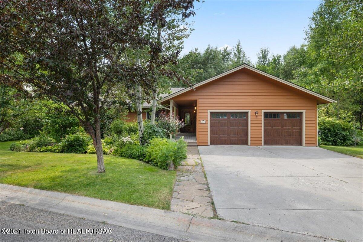 2044 HIDDEN RANCH Loop