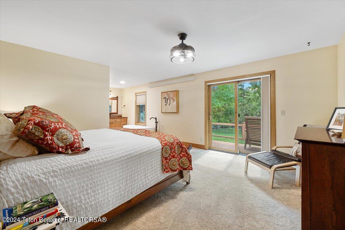 2044 HIDDEN RANCH Loop