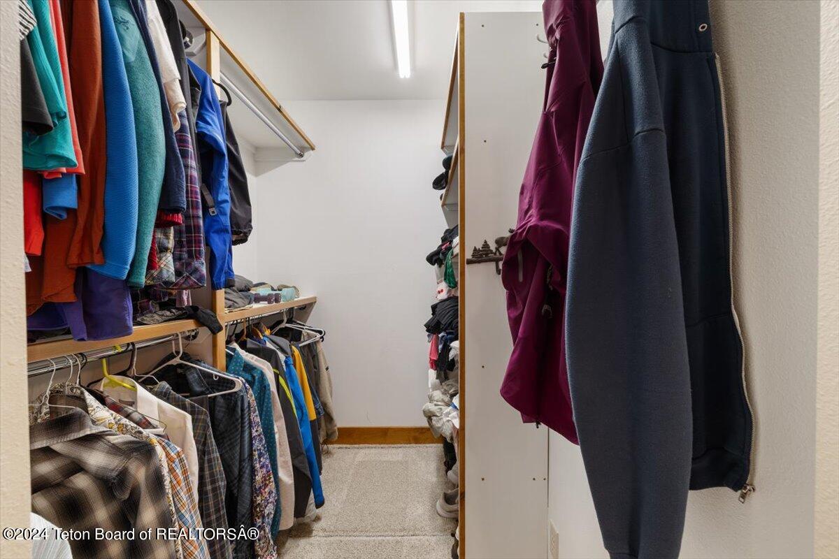 2044 HIDDEN RANCH Loop