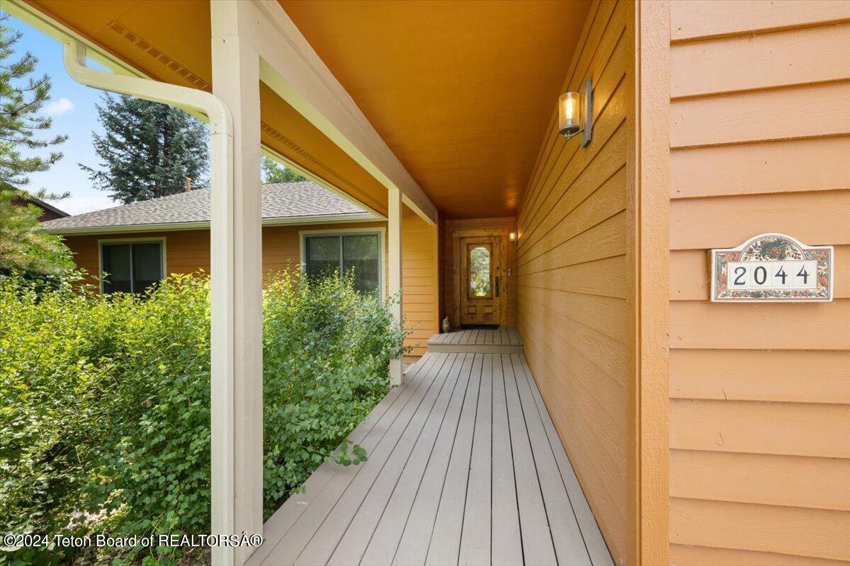 2044 HIDDEN RANCH Loop