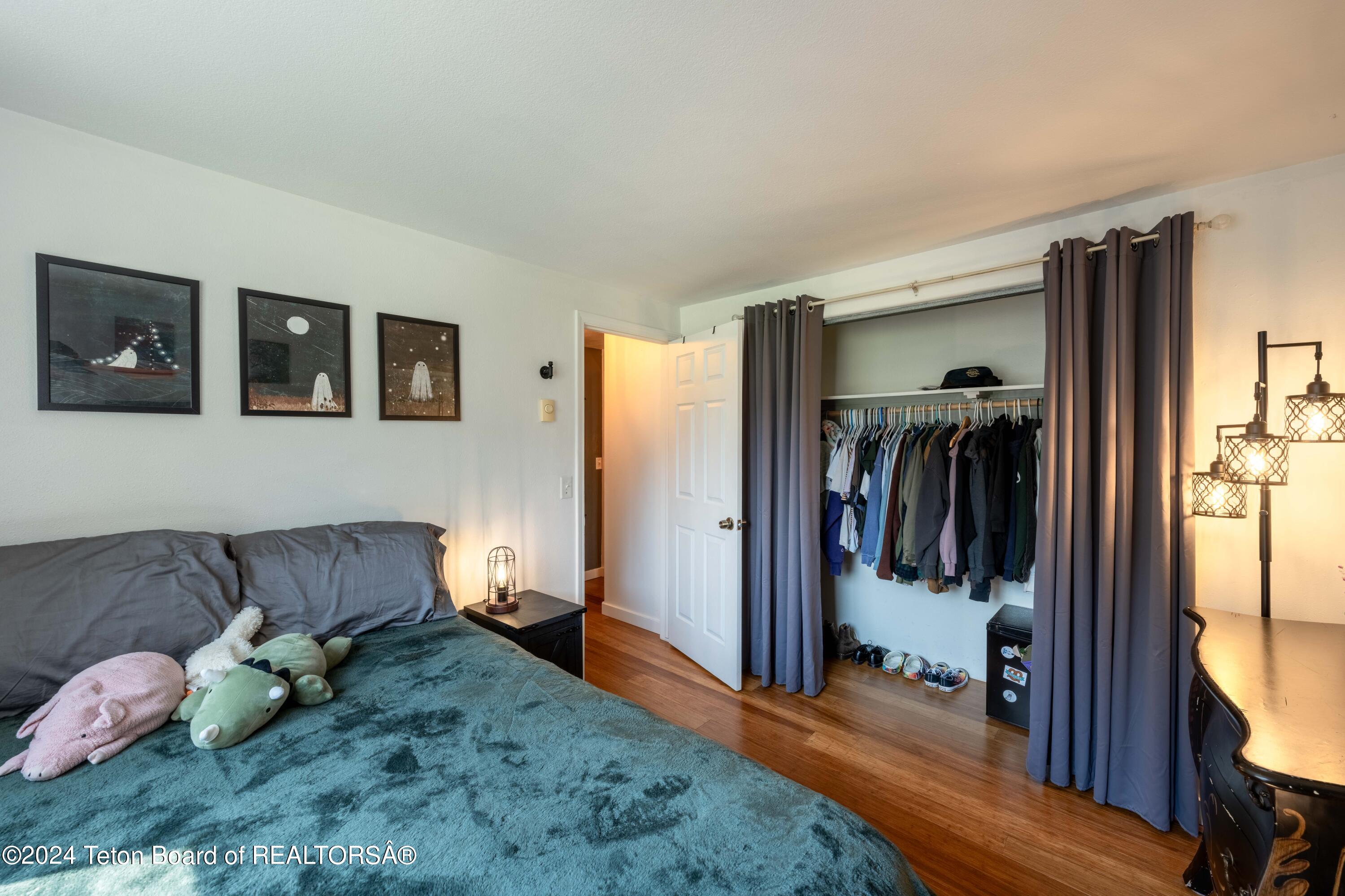 750 POWDERHORN Lane, L-2