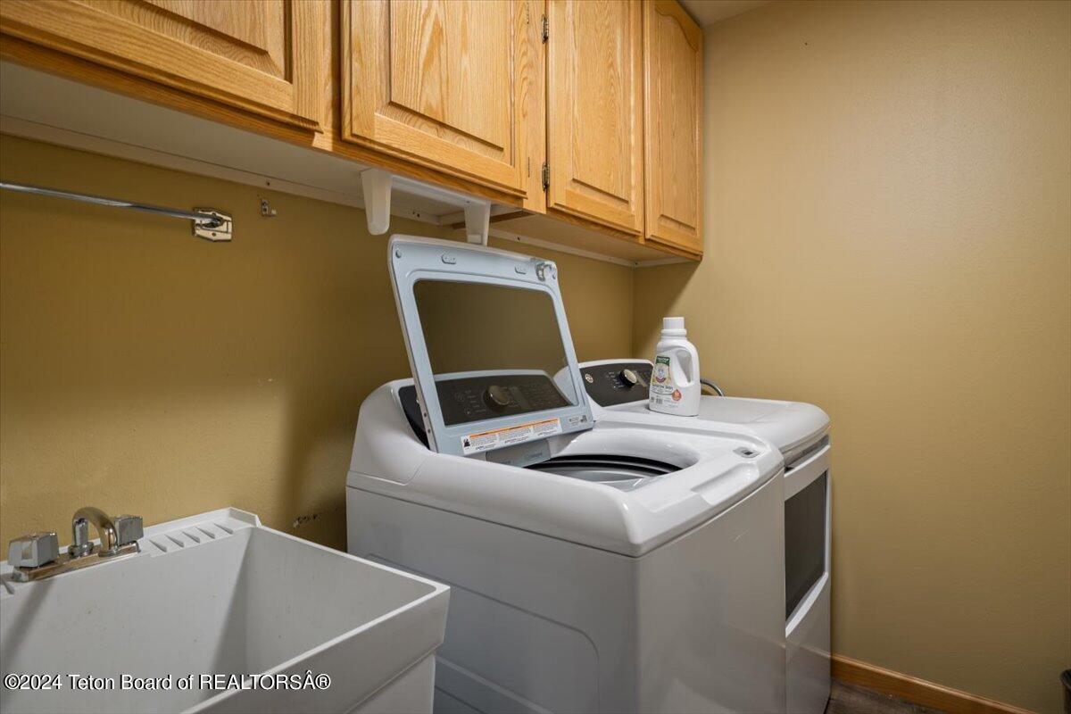 3940 N POND Drive, 13