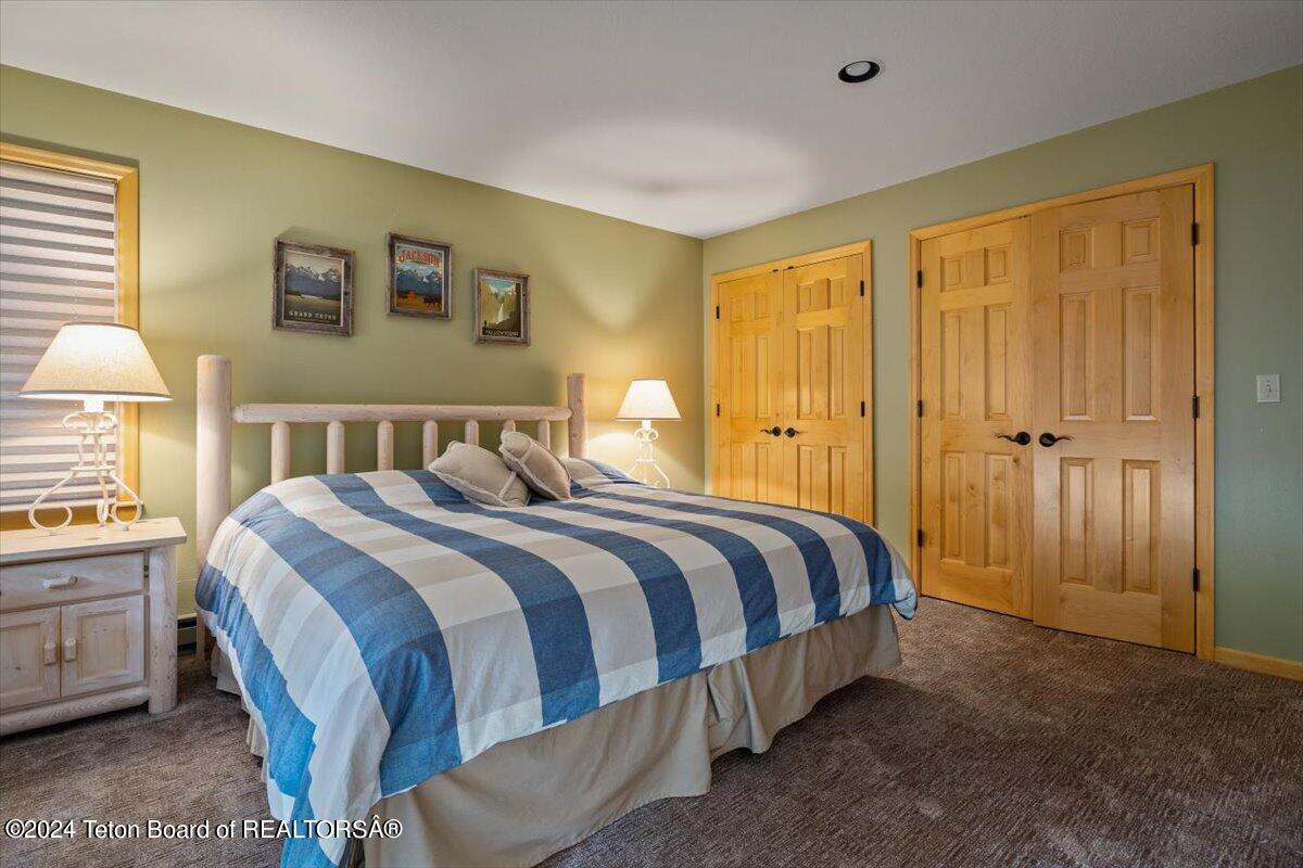 3940 N POND Drive, 13