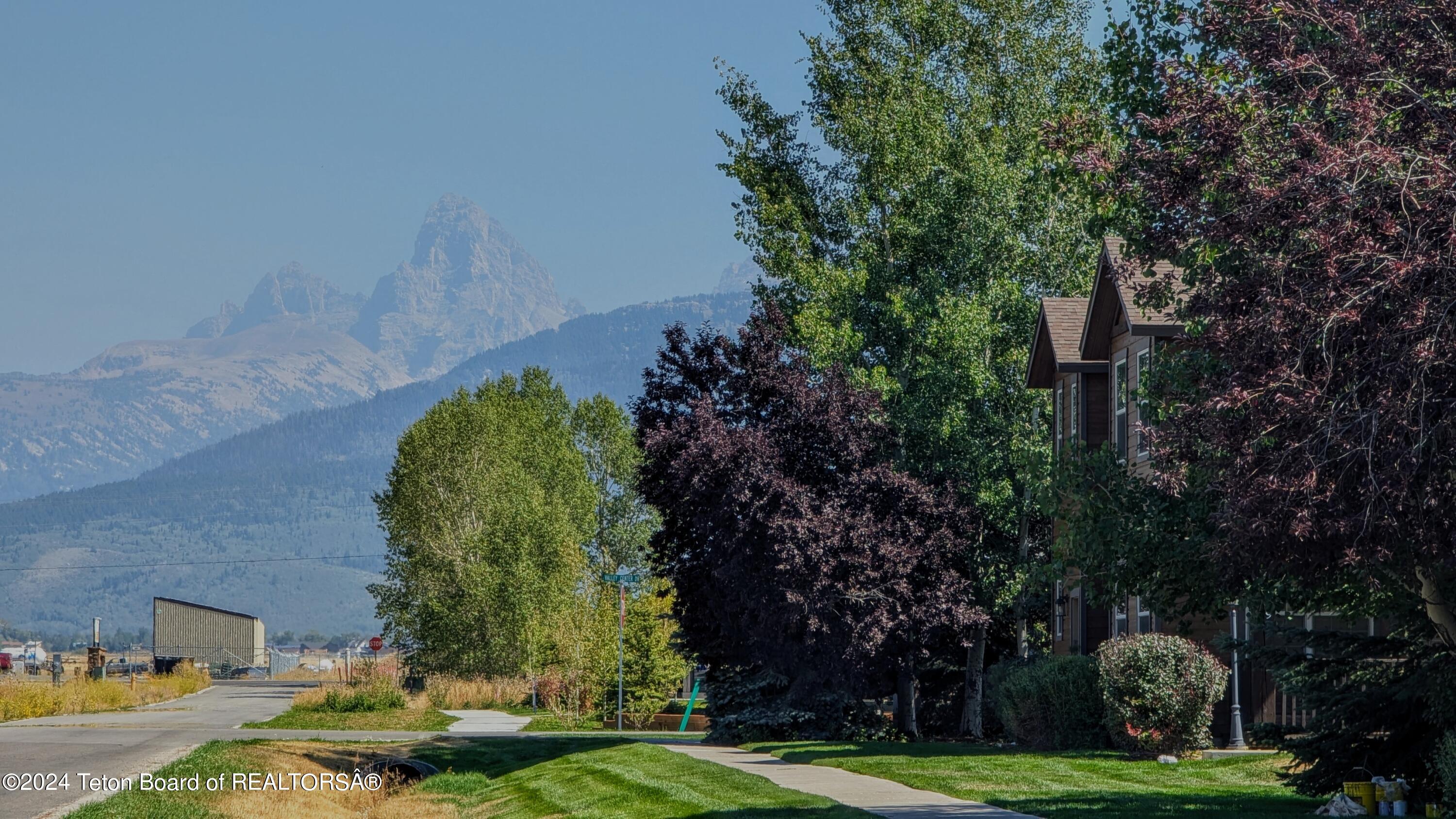 715 MORAINE Court, 13 BLOCK 3