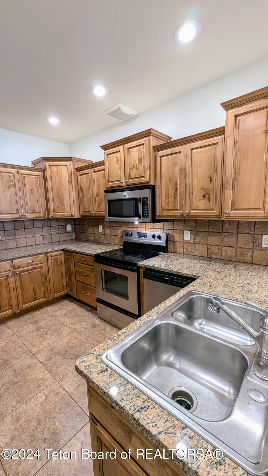 715 MORAINE Court, 13 BLOCK 3