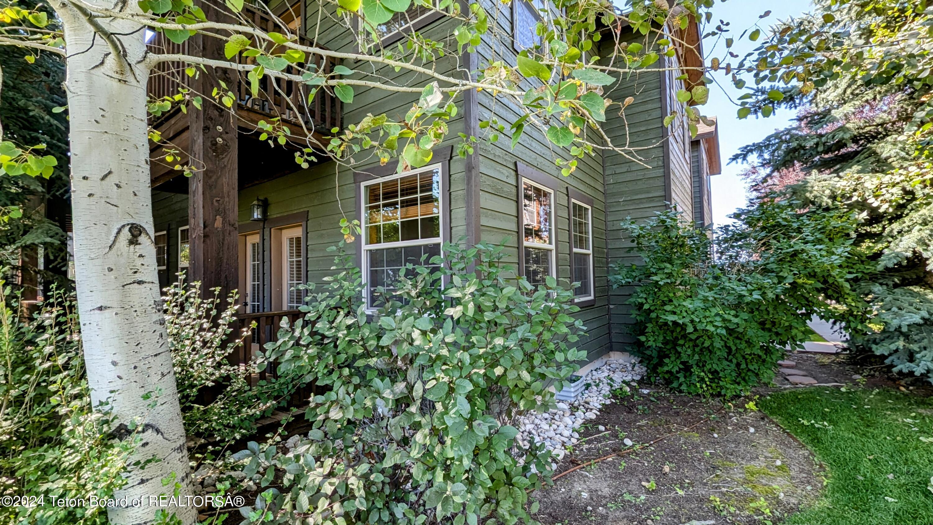 715 MORAINE Court, 13 BLOCK 3