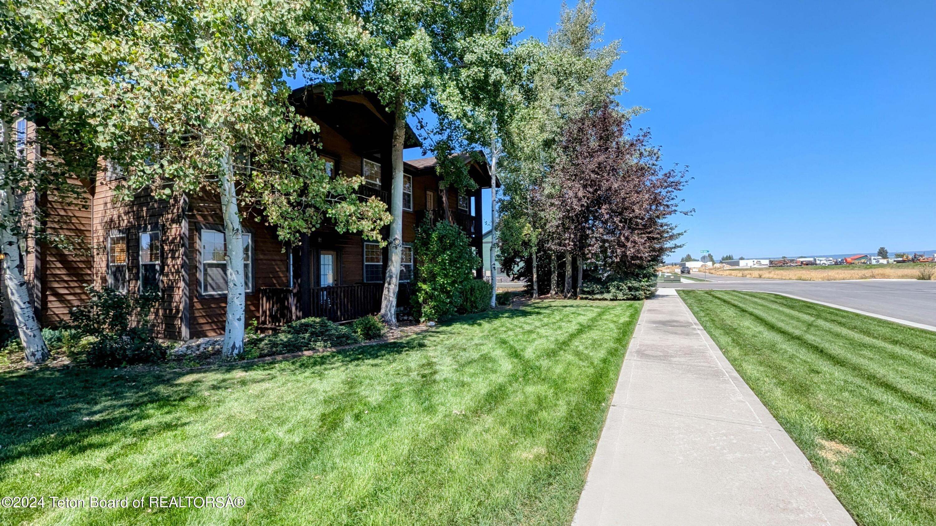 715 MORAINE Court, 13 BLOCK 3