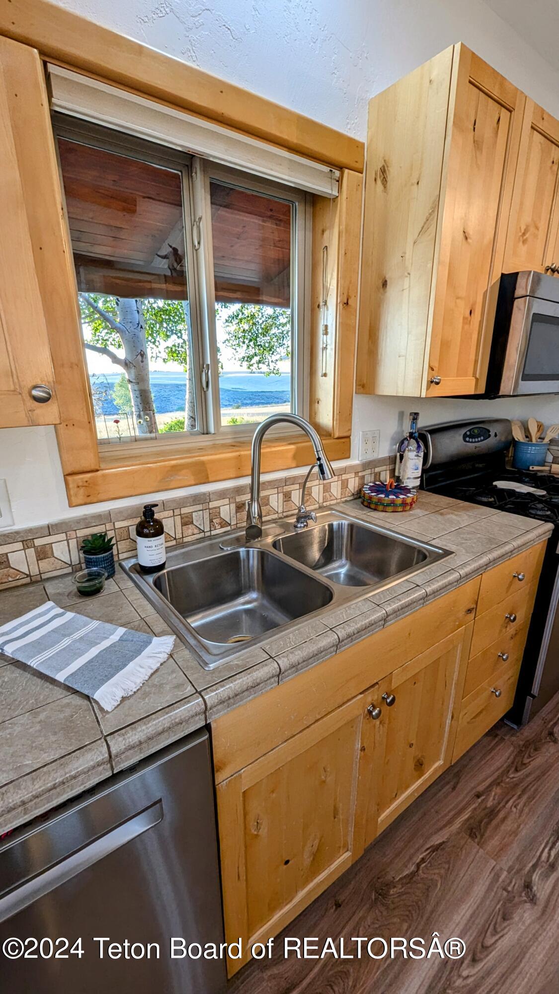 3235 REECE RIDGE Road