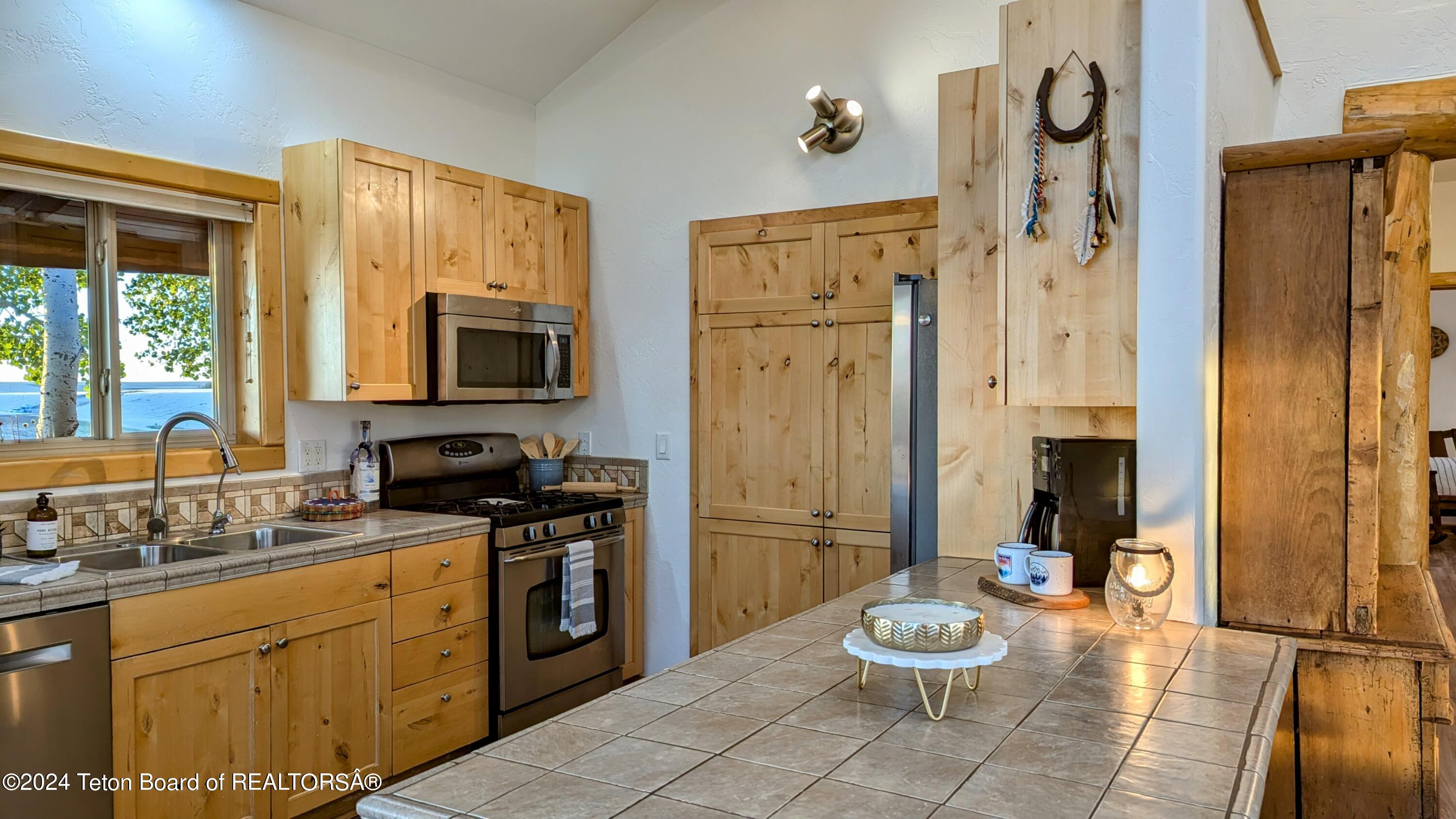 3235 REECE RIDGE Road