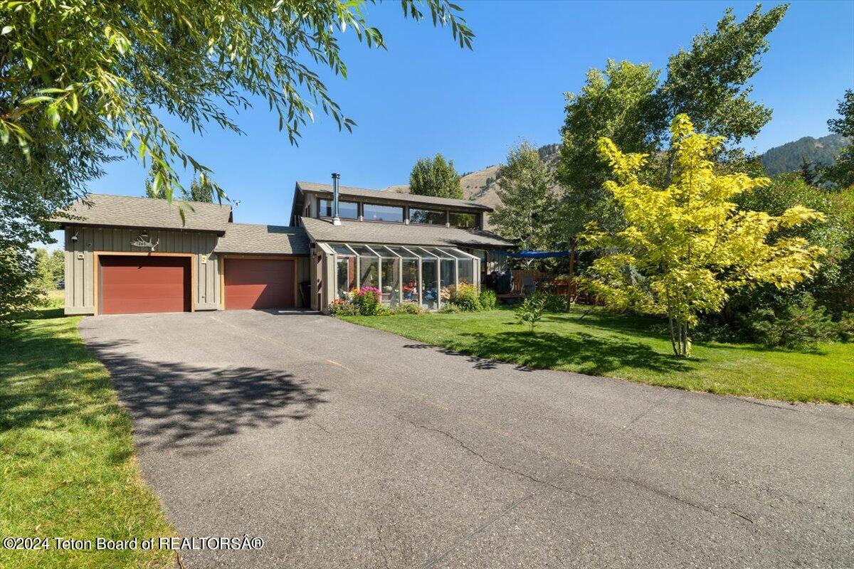 1265 W BULL RAKE Drive