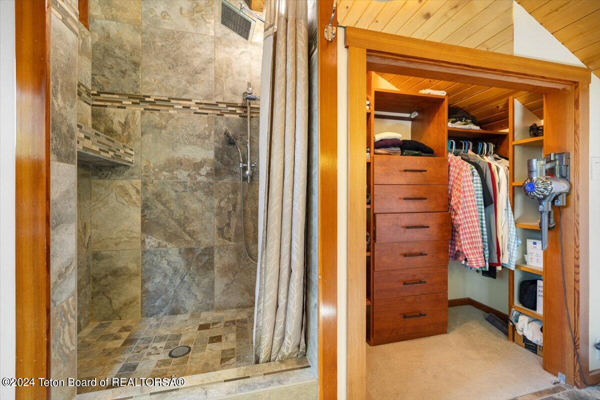 1265 W BULL RAKE Drive