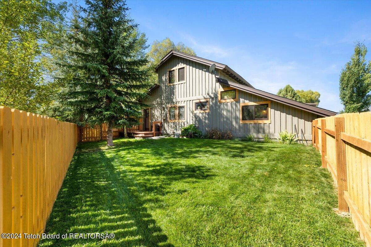 1265 W BULL RAKE Drive