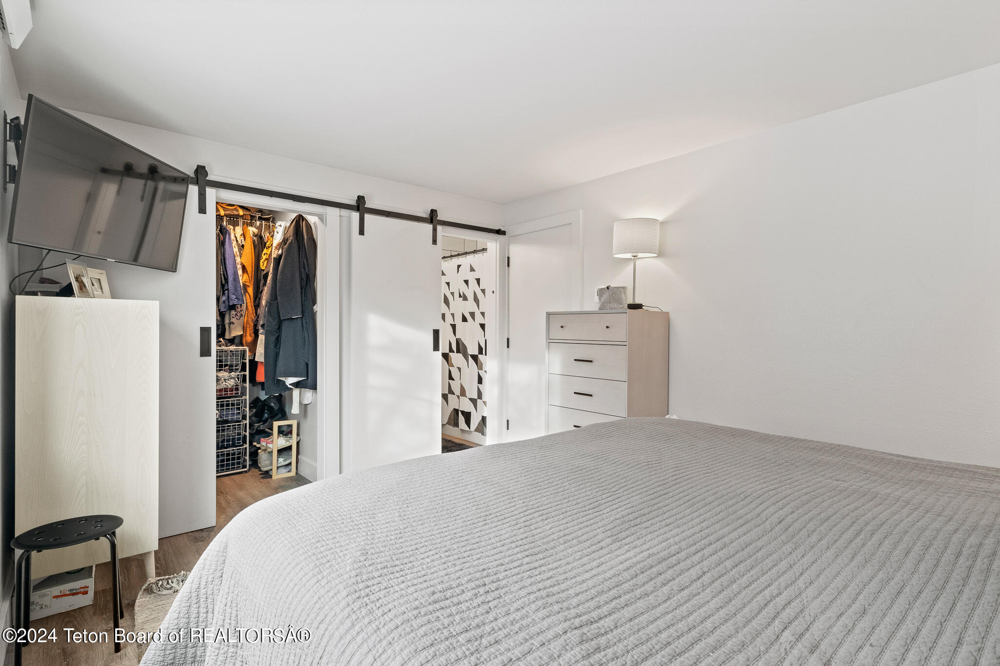 2039 DANDELION Court