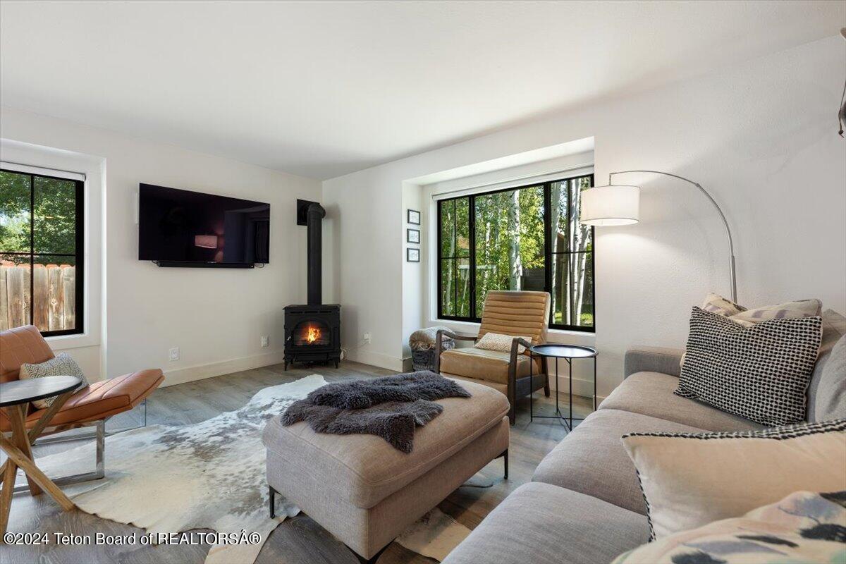 2039 DANDELION Court