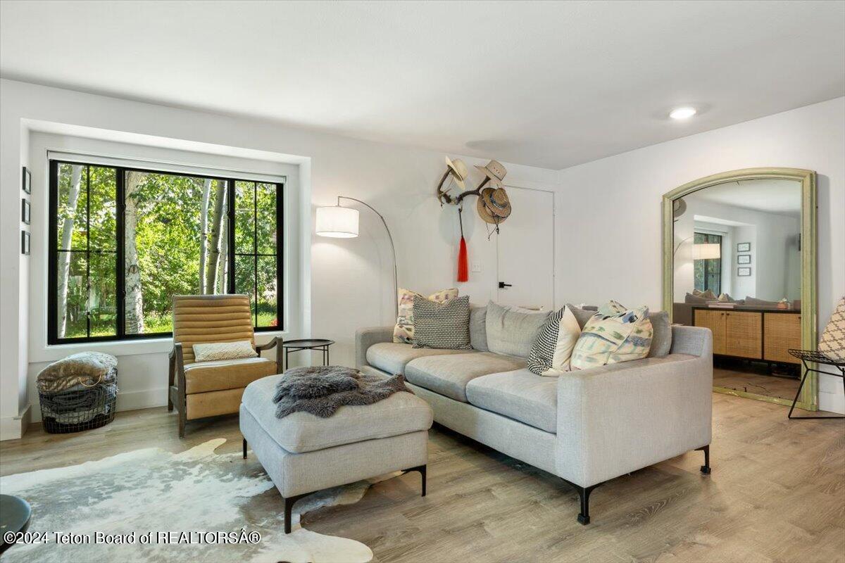 2039 DANDELION Court