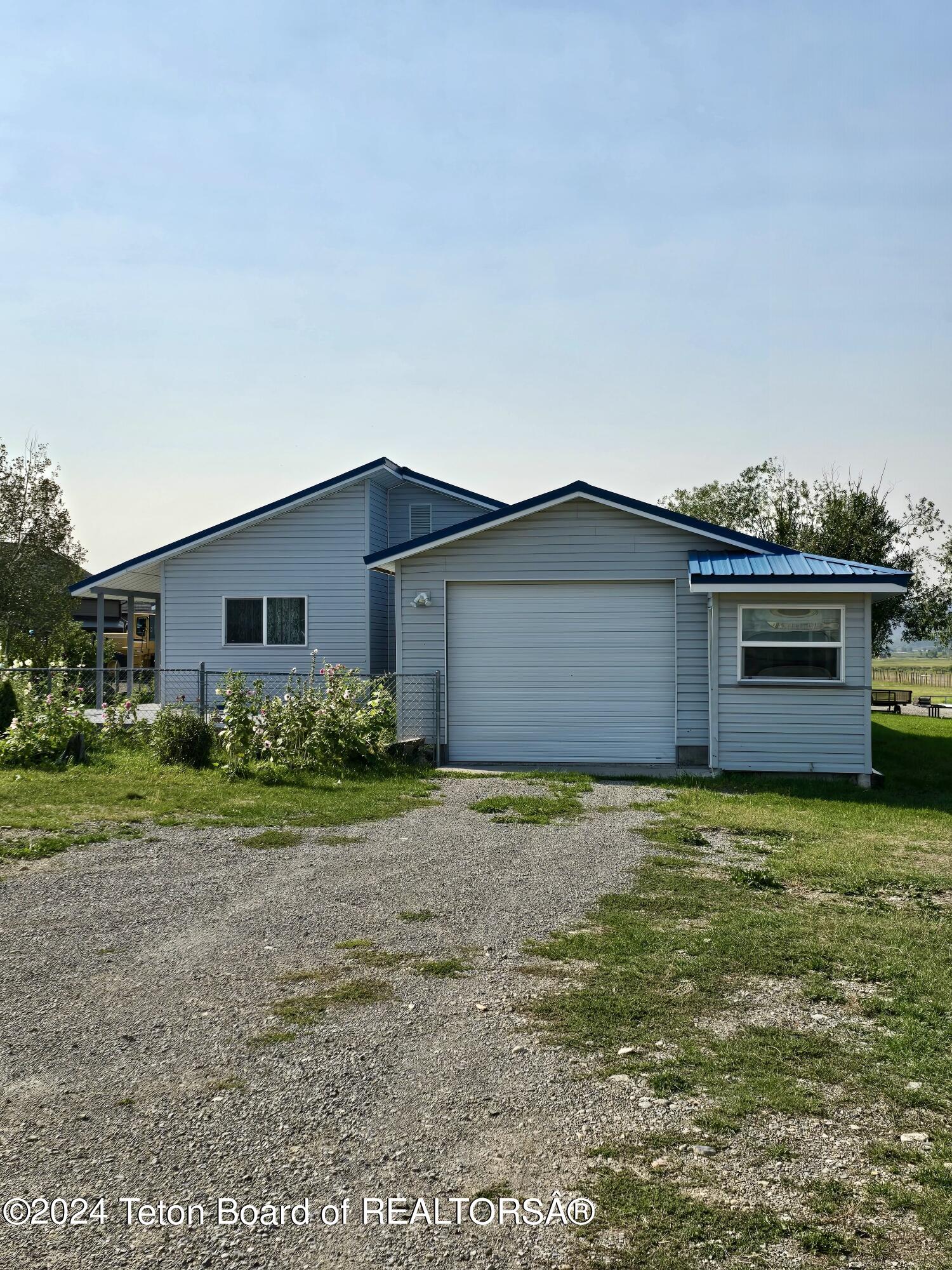 175 GOOD NEIGHBOR Lane