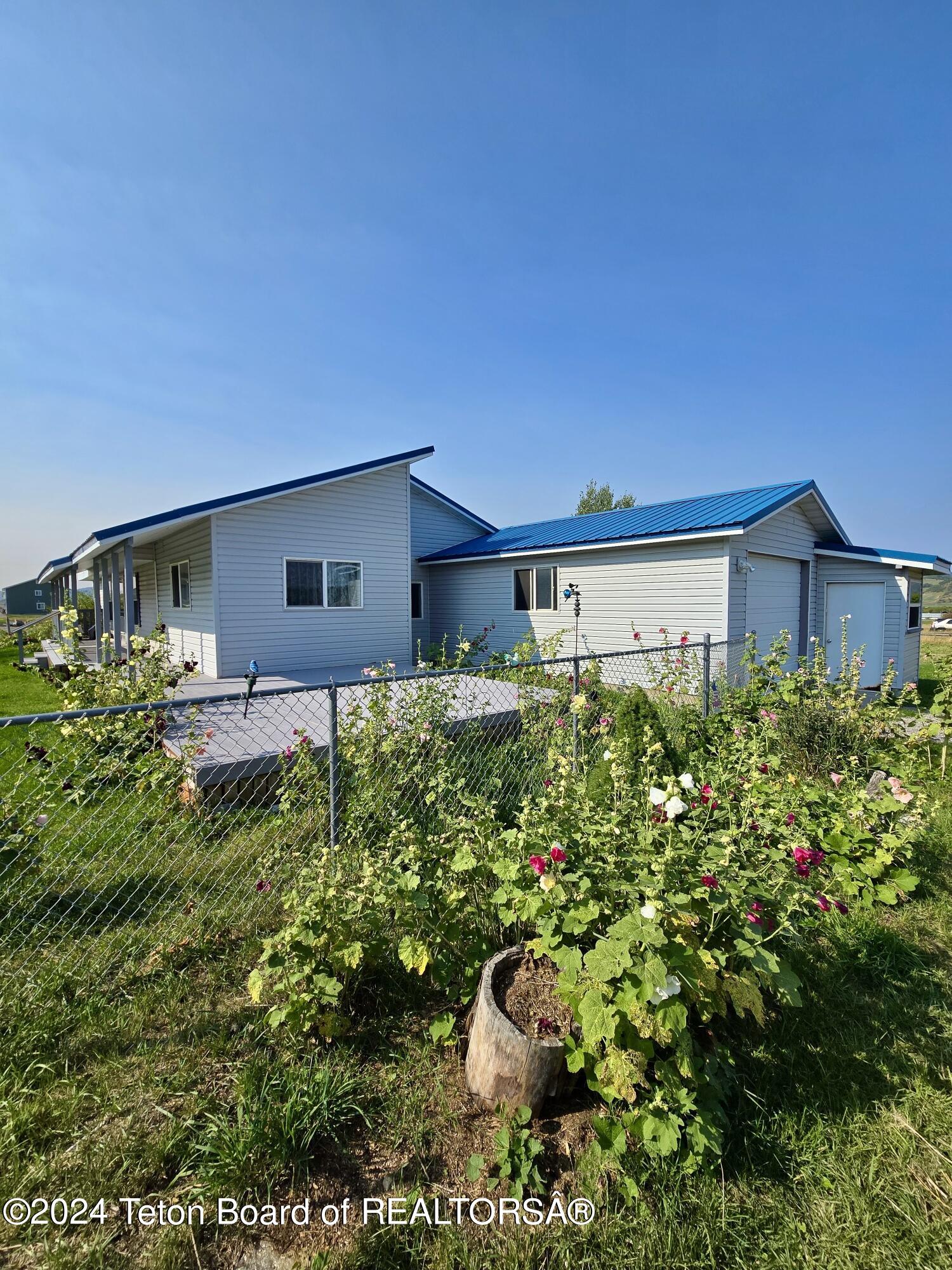 175 GOOD NEIGHBOR Lane