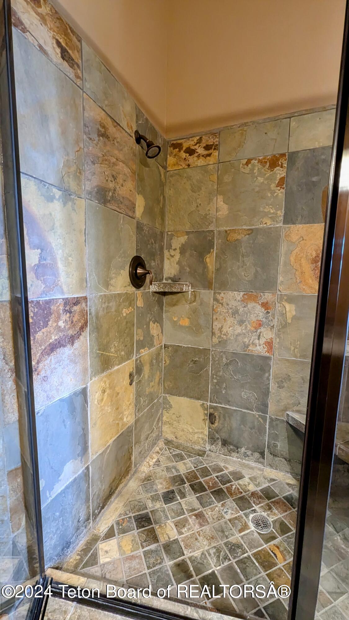 122 HASTINGS Drive, 109