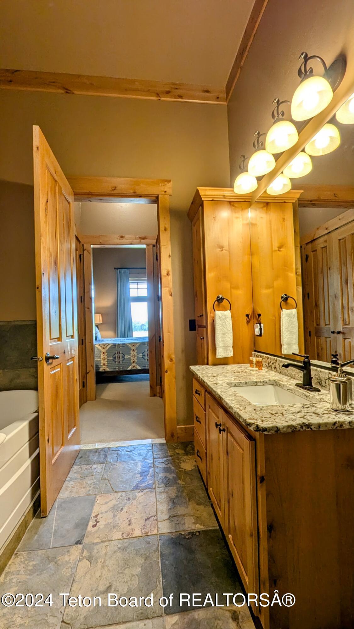 122 HASTINGS Drive, 109