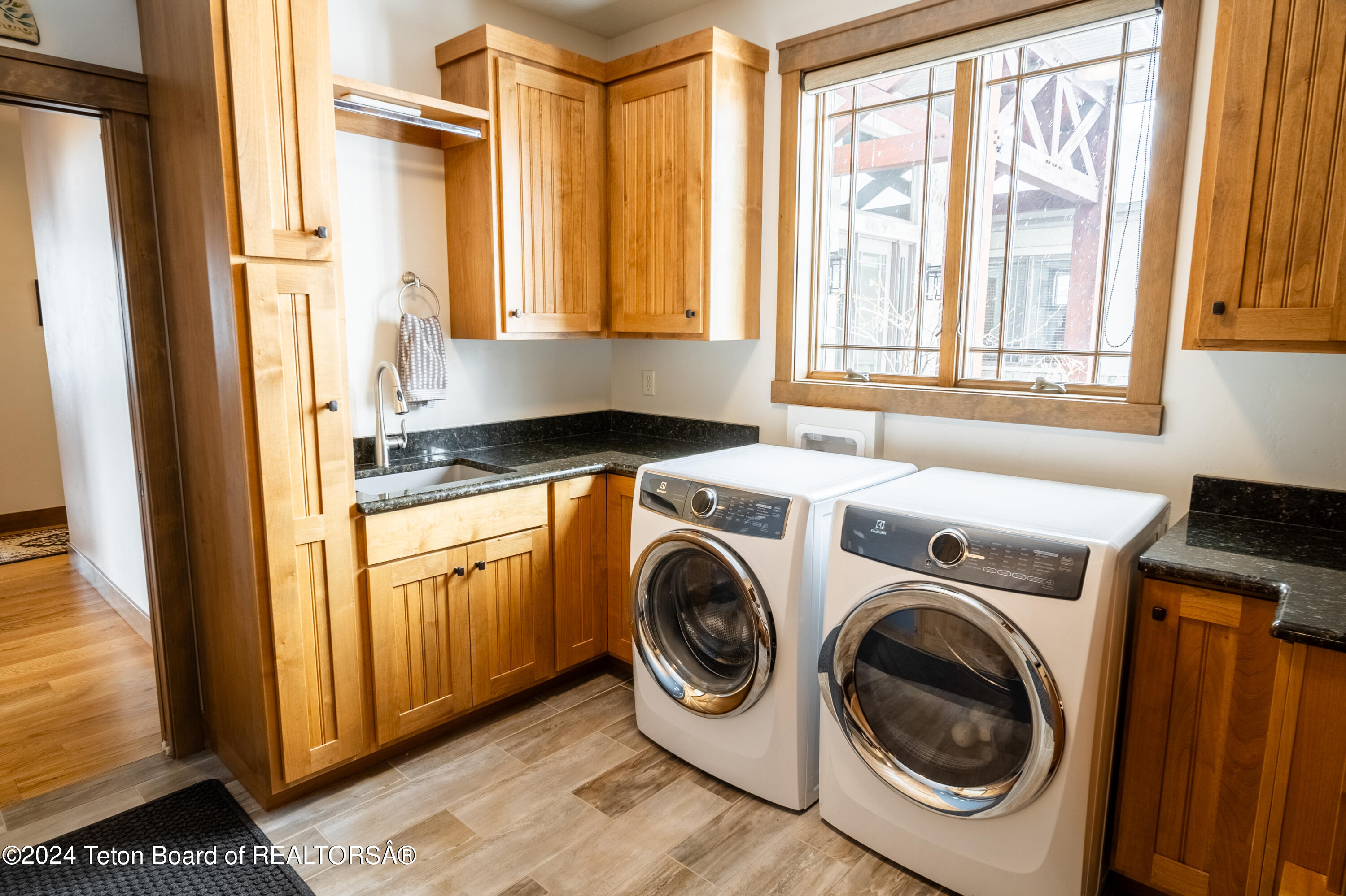 60 SHOOTING STAR DRIVE