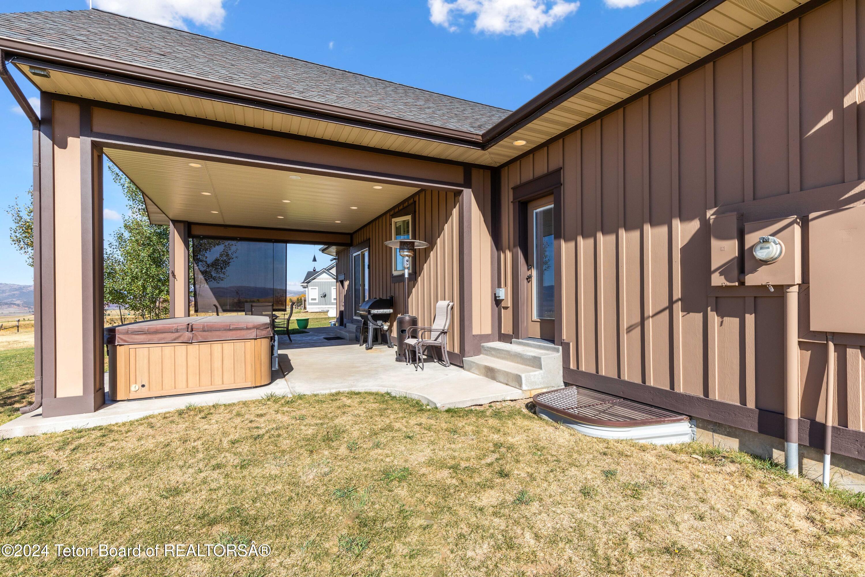 320 CEDAR CREEK Drive