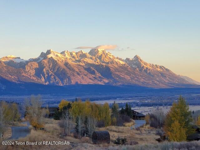 1668 N EAST BUTTE Road, 3146-47