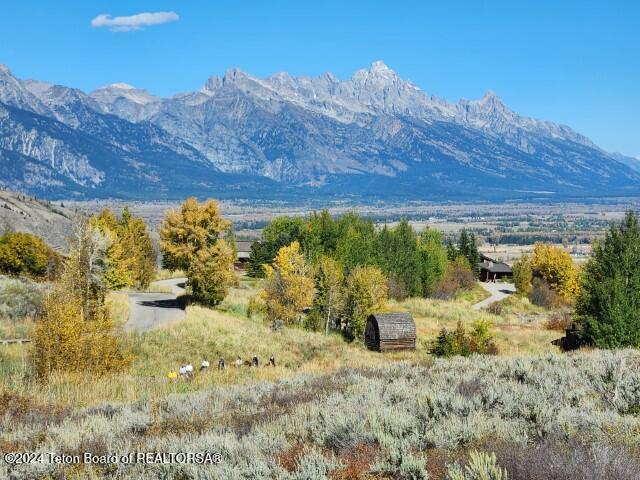 1668 N EAST BUTTE Road, 3146-47