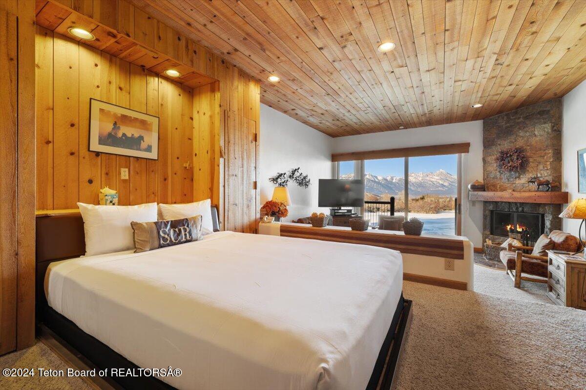 1668 N EAST BUTTE Road, 3146-47