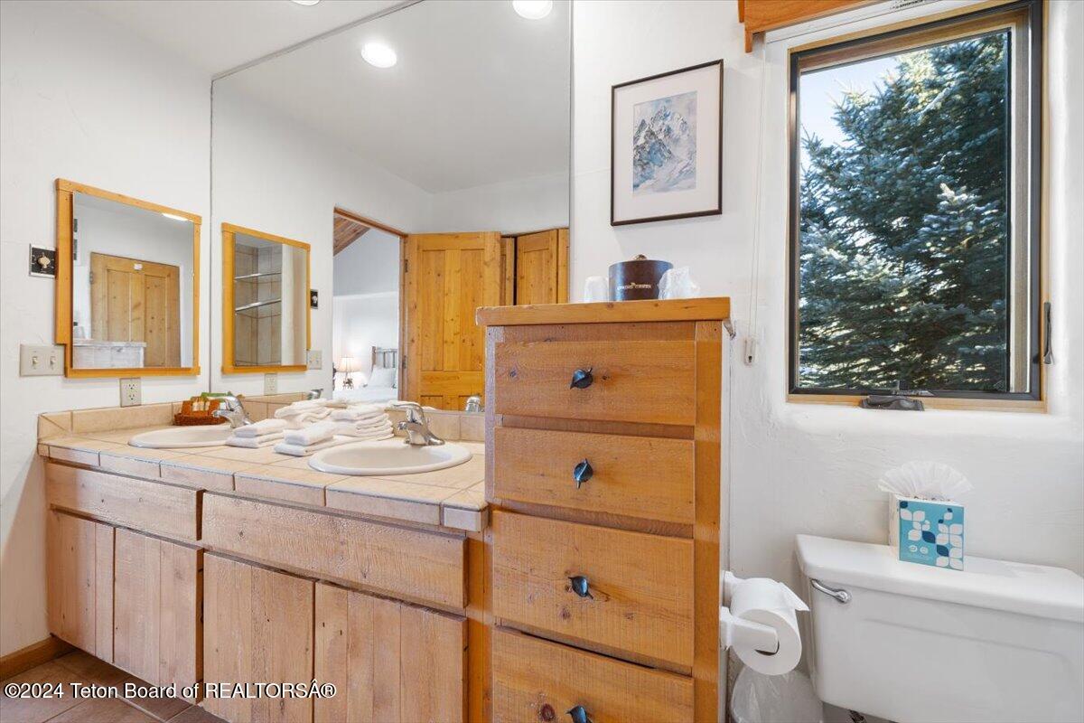 1668 N EAST BUTTE Road, 3146-47